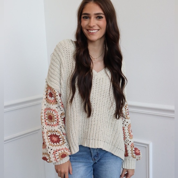 POL Sweater Chenille Crochet Small - Picture 9 of 13